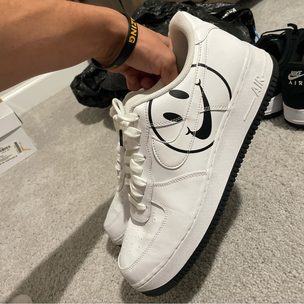 Air Force 1 have a nike day